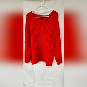 H &M sweater